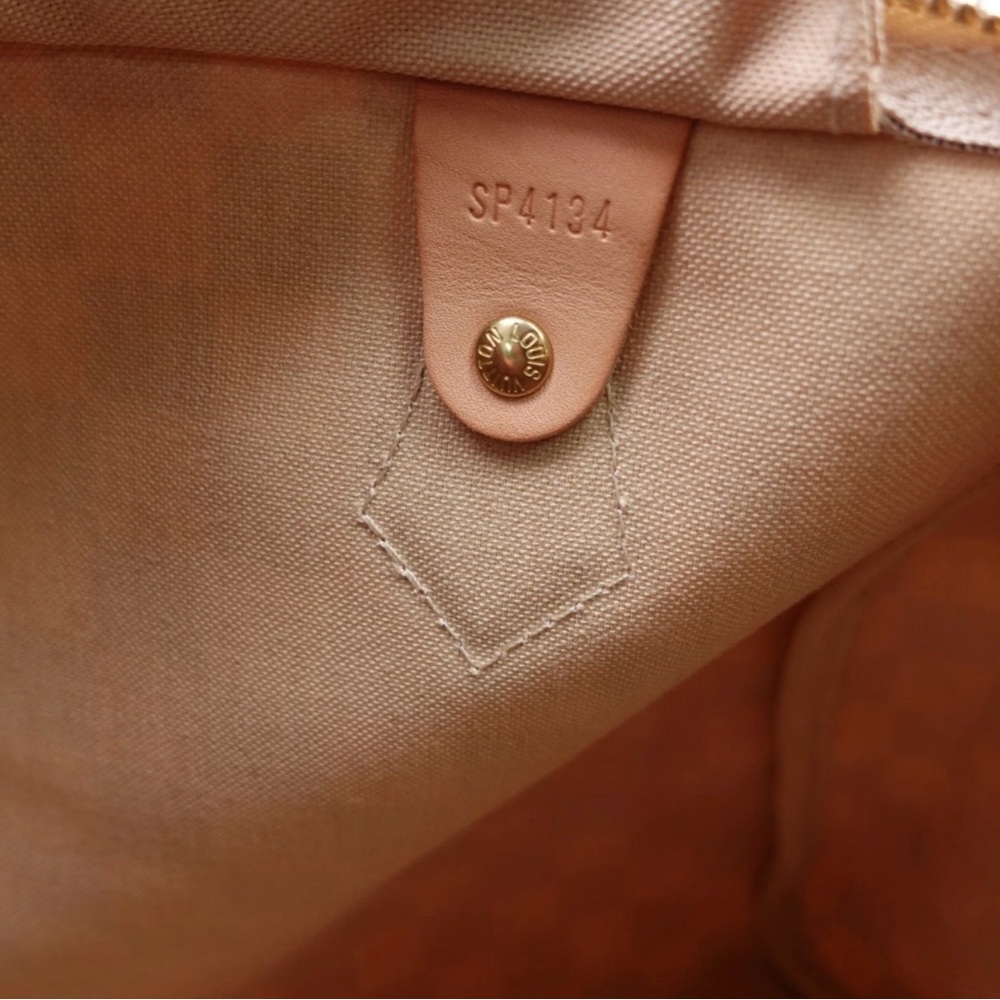 AUTHENTIC Louis Vuitton: Speedy 30 Damier Azur - Picture 15 of 16